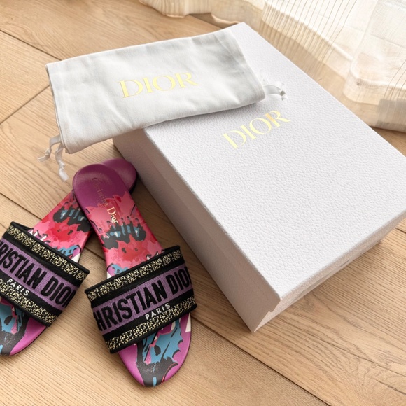 DIOR Canvas D-Flower Pop Embroidered Dway Flat Slide Sandals 38.5 - Picture 2 of 9